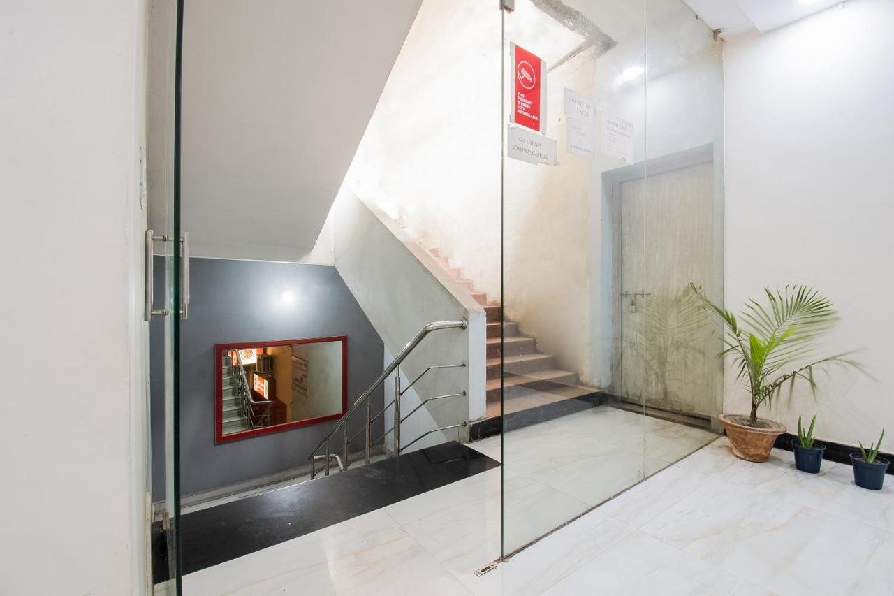 Oyo 44287 Hotel Aarav Plaza Muzaffarpur Buitenkant foto