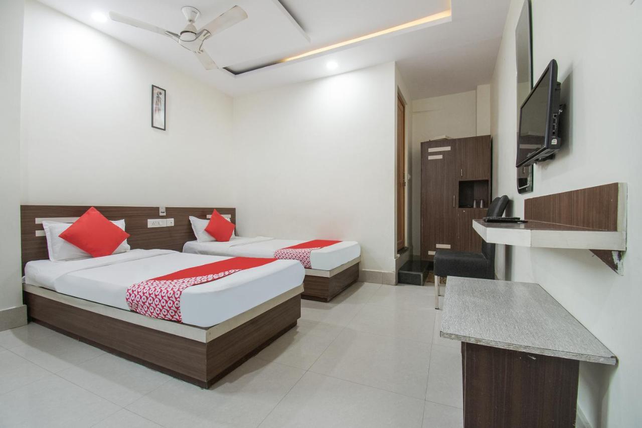 Oyo 44287 Hotel Aarav Plaza Muzaffarpur Buitenkant foto